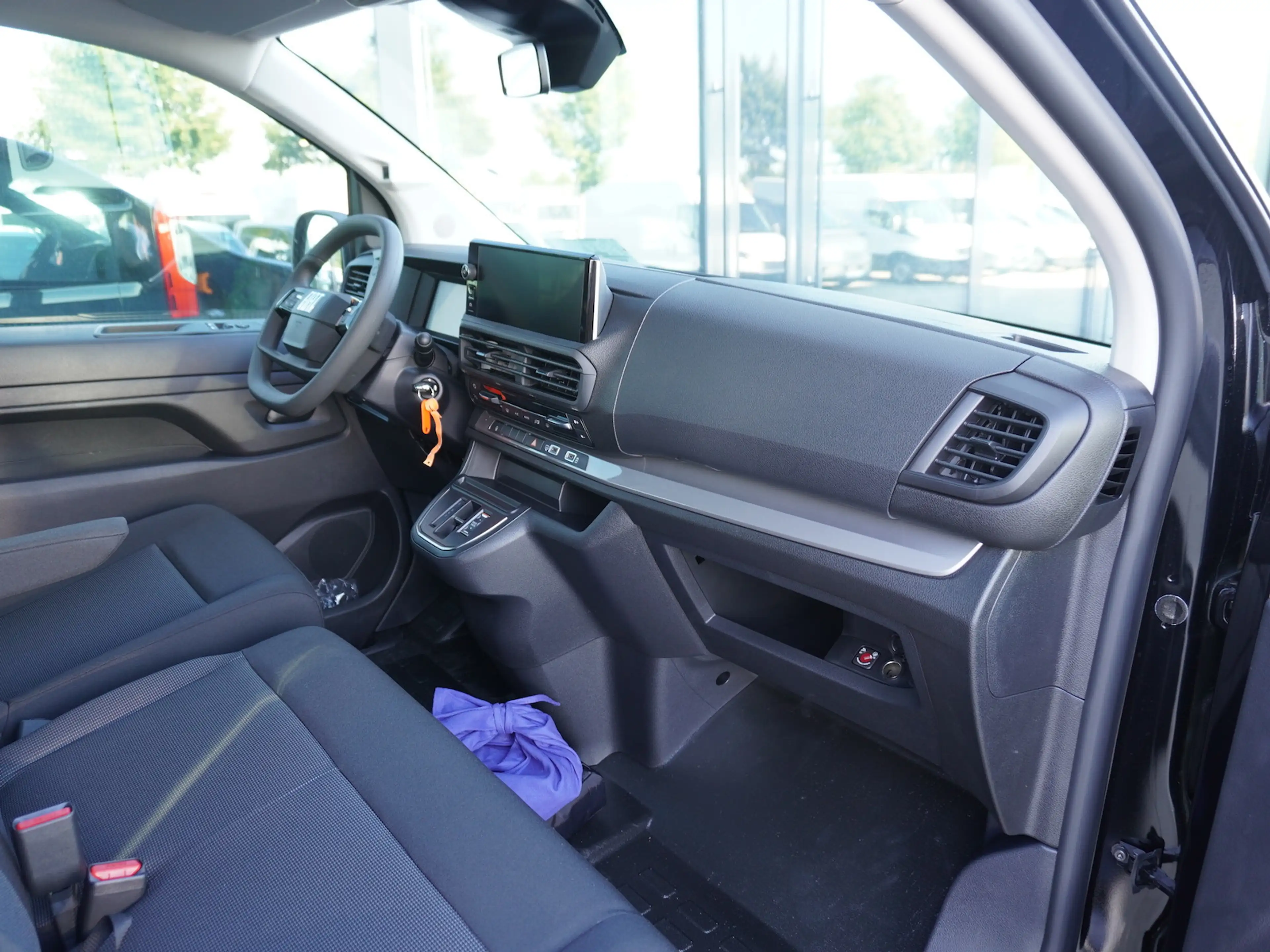 Fiat Scudo Kombi XL 180 AT/ 9-Sitzer / AHK — photo 15