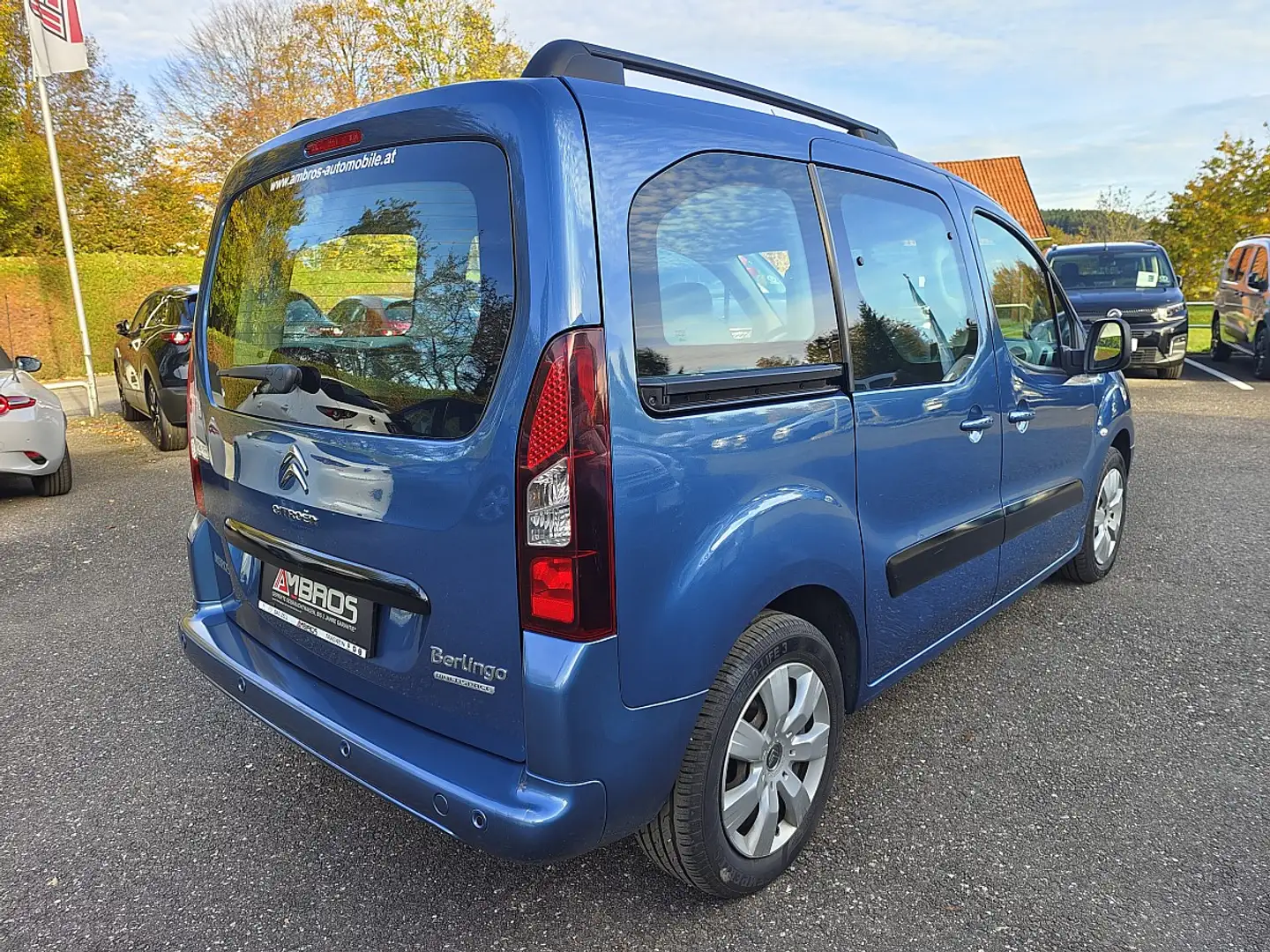 Citroen Berlingo Multispace e-HDi 90 Collection + Modutop Blau - 2