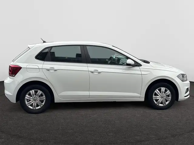 Volkswagen Polo view 7
