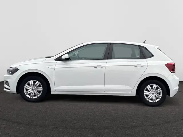 Volkswagen Polo view 8
