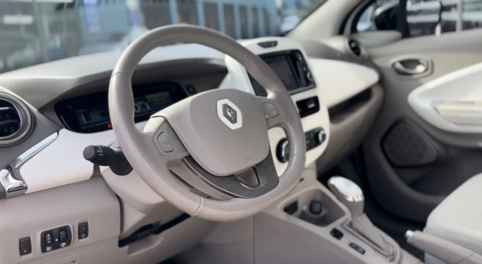 Renault ZOE R90 INTENS QC 40 AIRCO NAVI PDC CRUISE. Blanc - 2
