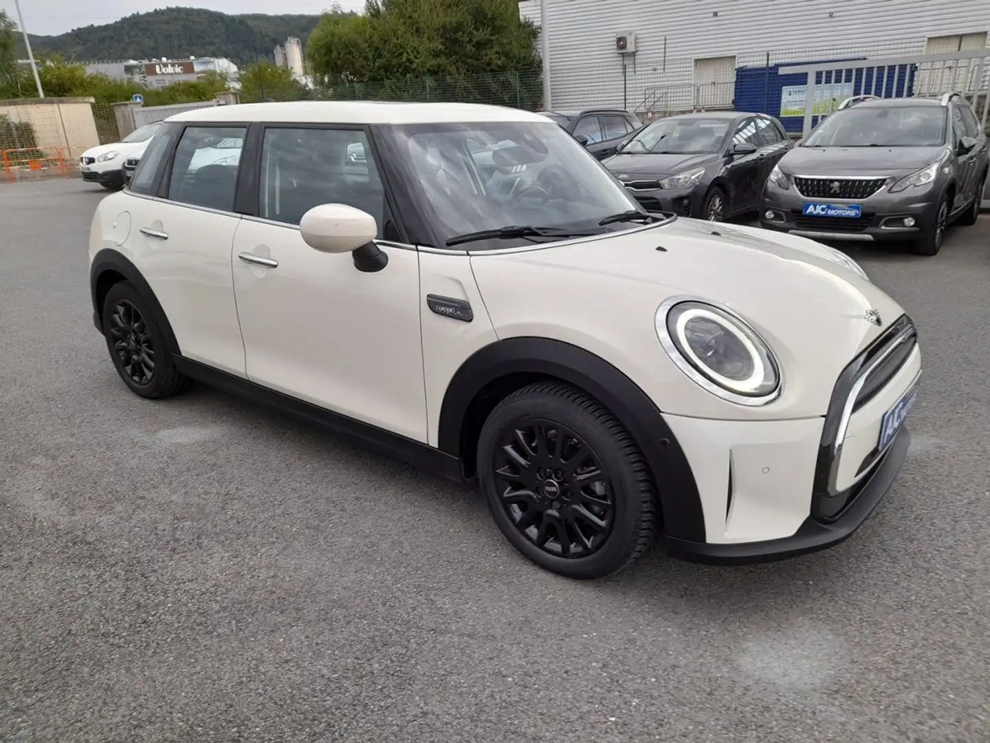 MINI Cooper 5 PORTES ONE 102CH EDITION CAMDEN Blanc - 2