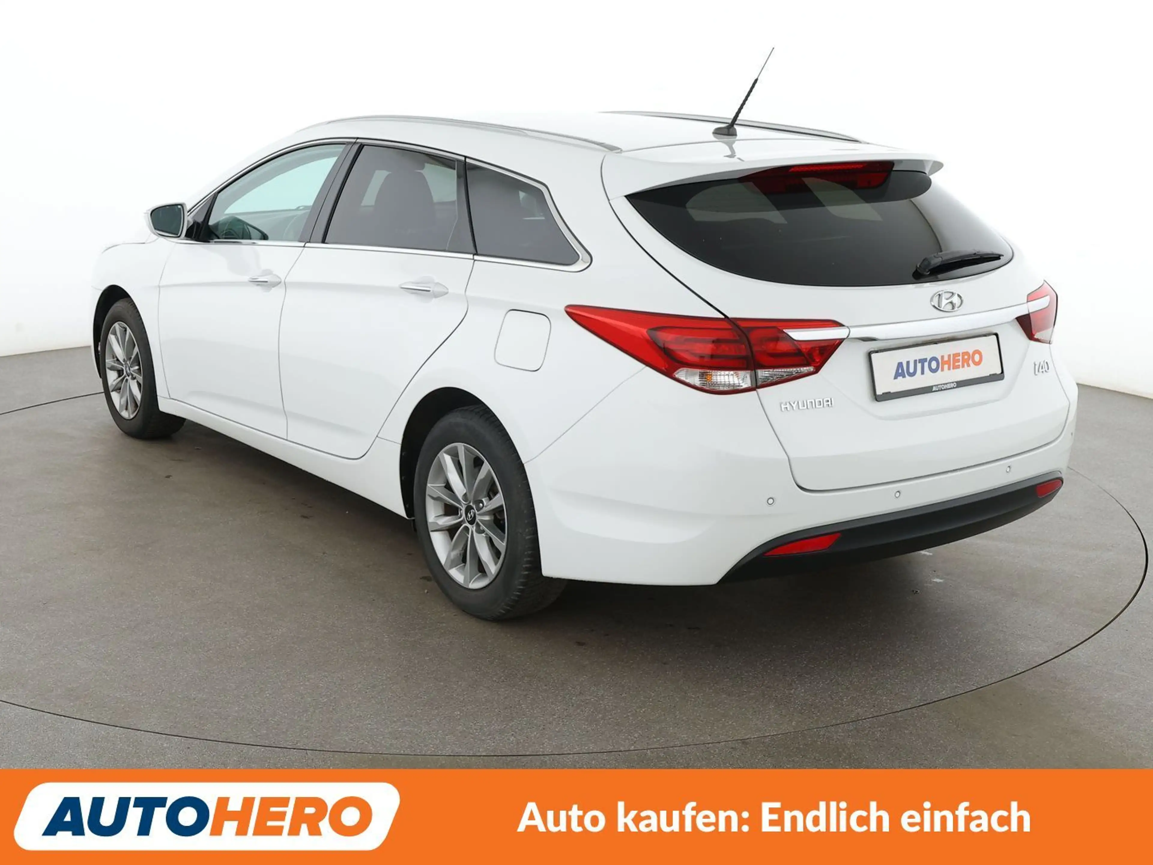 Hyundai i40 1.6 Trend Blue*TEMPO*PDC*SHZ*LIM*ALU*KLIMA* — photo 4