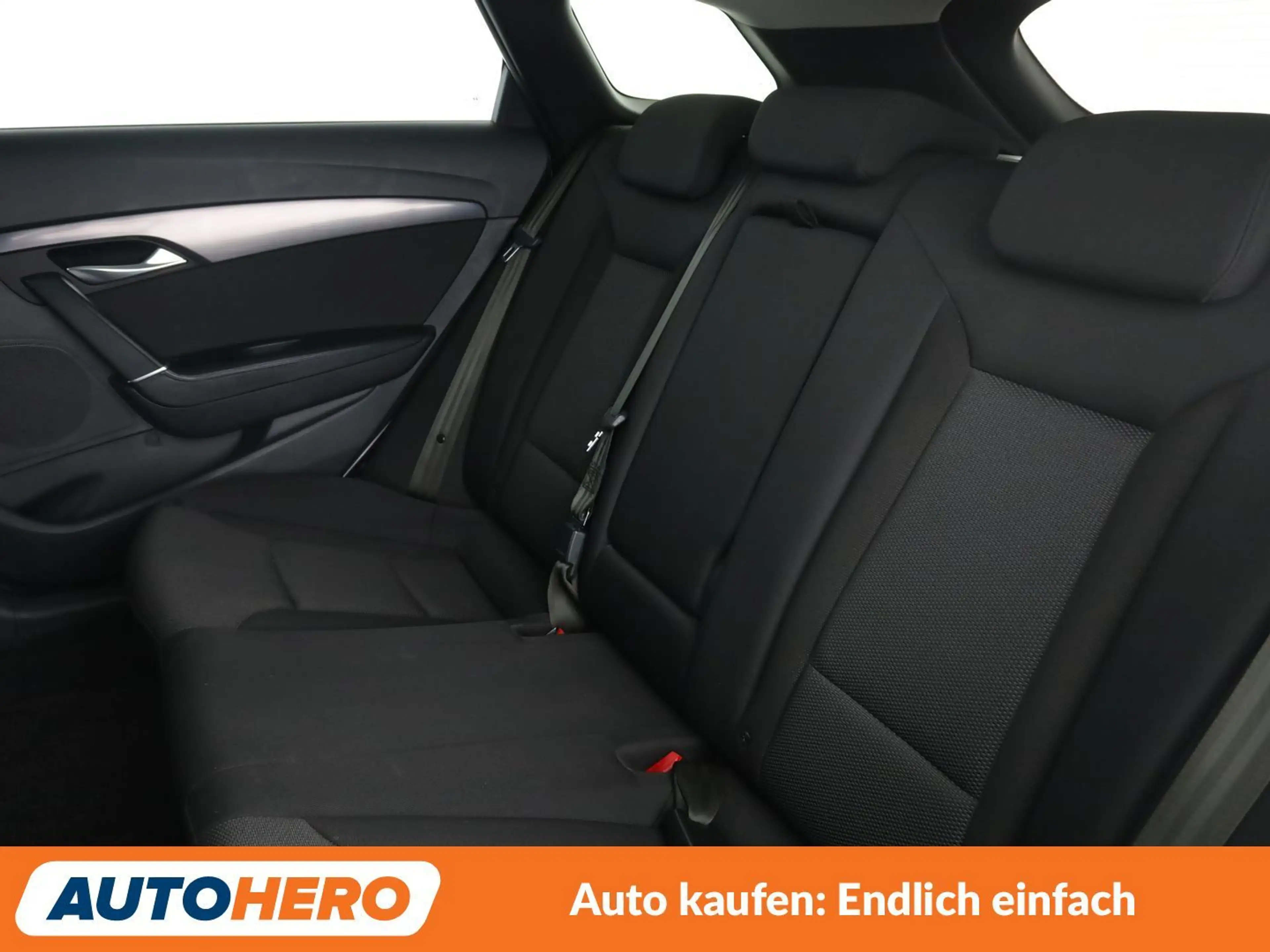 Hyundai i40 1.6 Trend Blue*TEMPO*PDC*SHZ*LIM*ALU*KLIMA* — photo 14