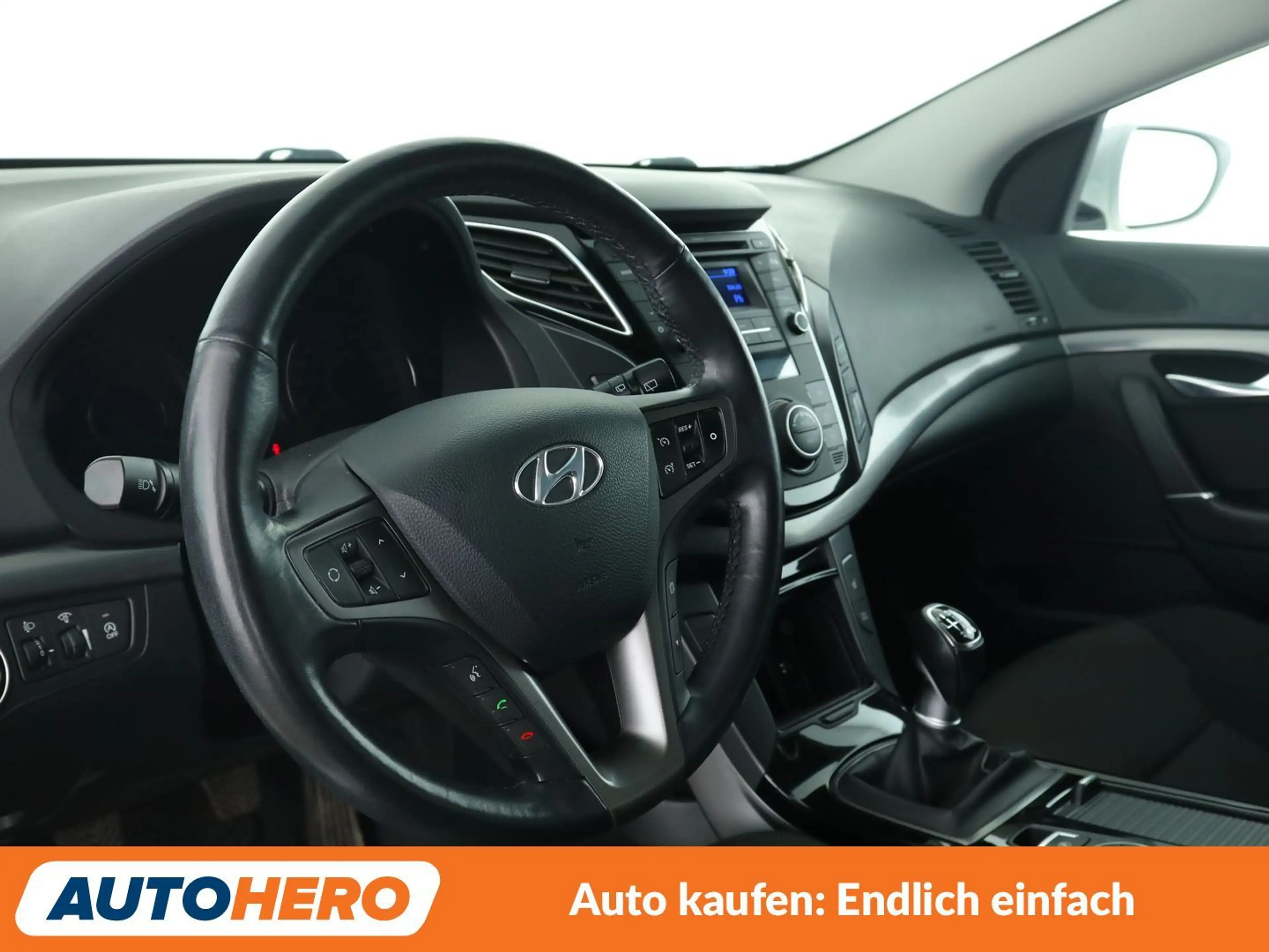 Hyundai i40 1.6 Trend Blue*TEMPO*PDC*SHZ*LIM*ALU*KLIMA* — photo 11