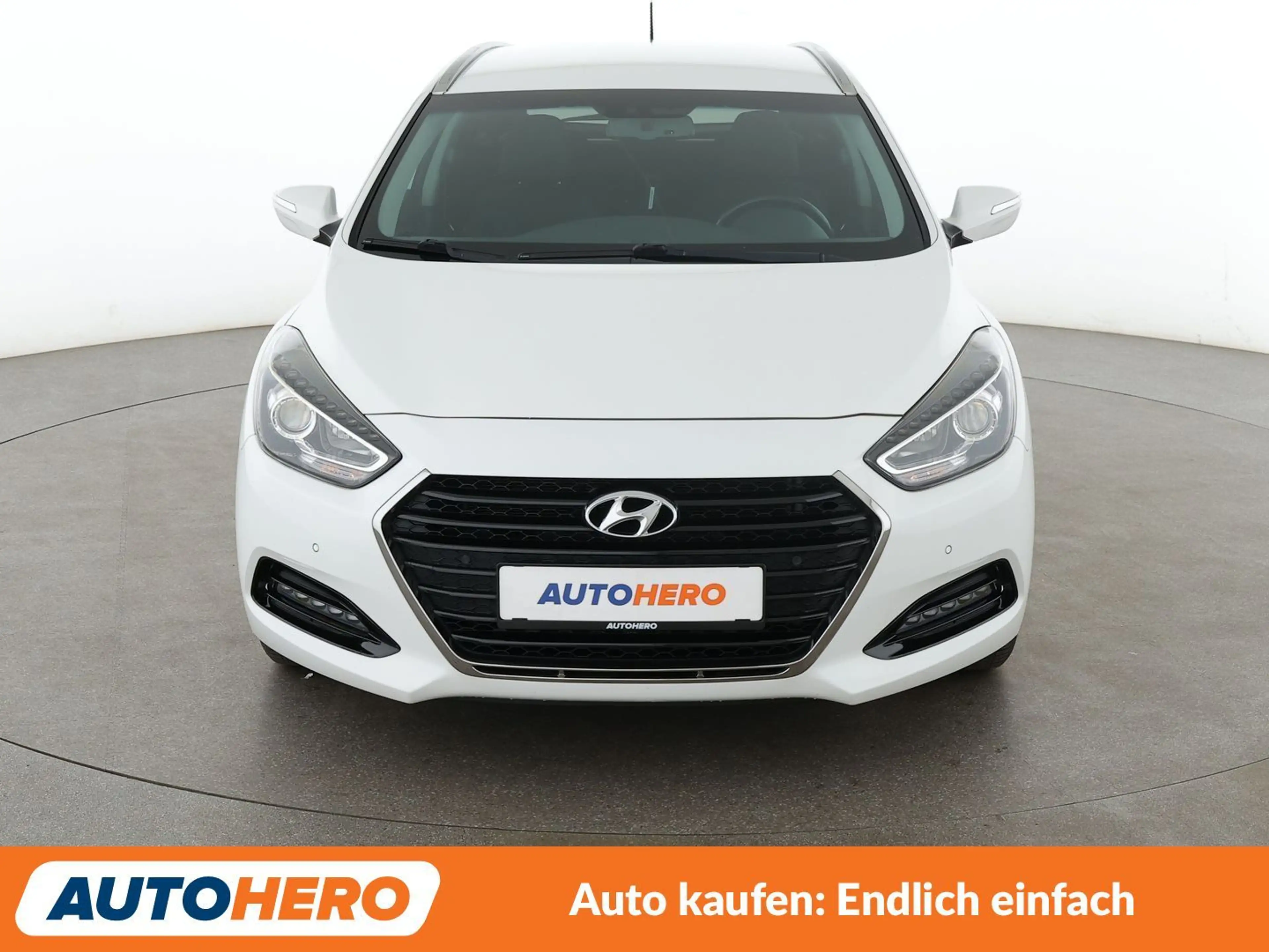 Hyundai i40 1.6 Trend Blue*TEMPO*PDC*SHZ*LIM*ALU*KLIMA* — photo 9