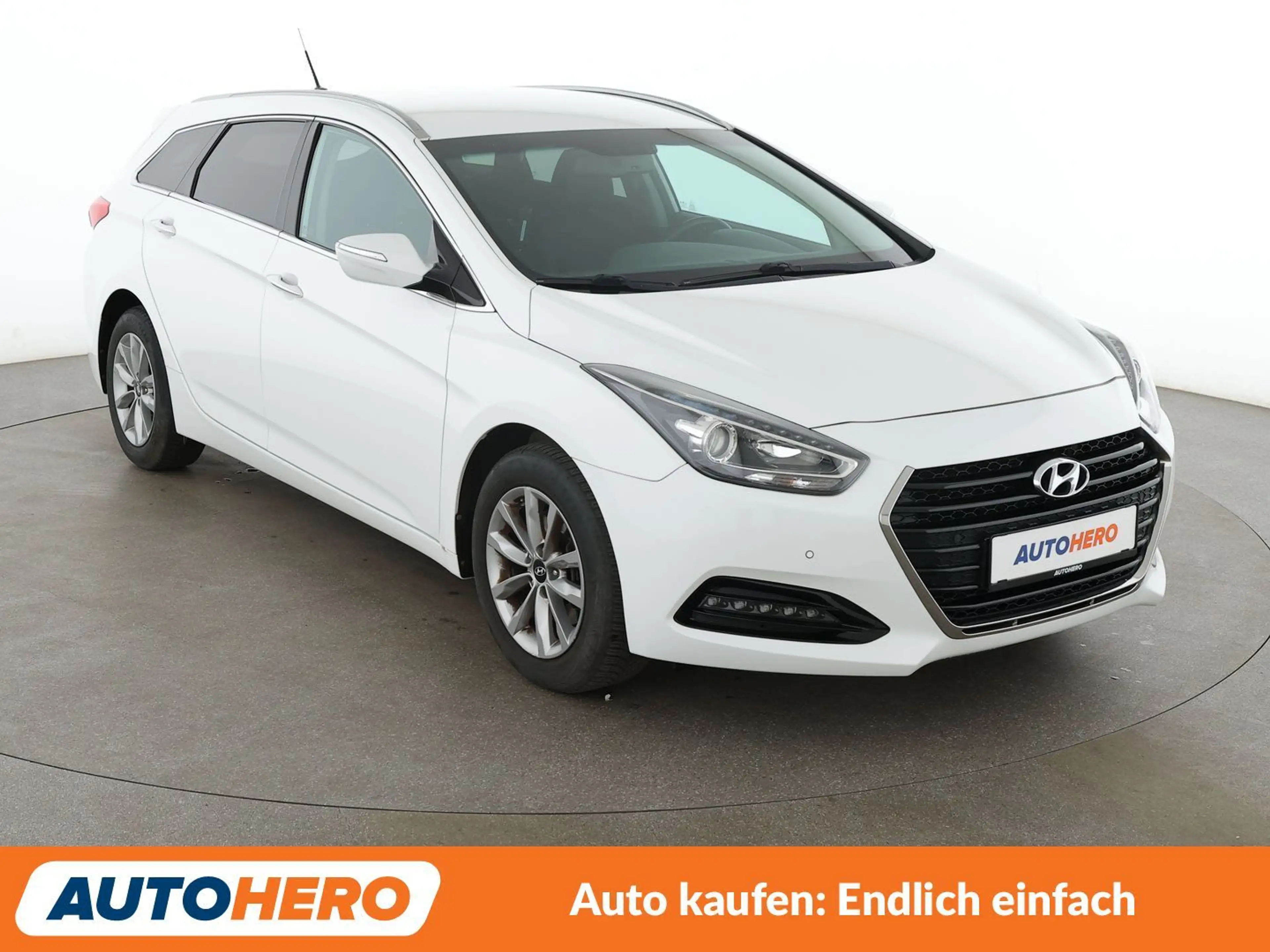 Hyundai i40 1.6 Trend Blue*TEMPO*PDC*SHZ*LIM*ALU*KLIMA* — photo 8