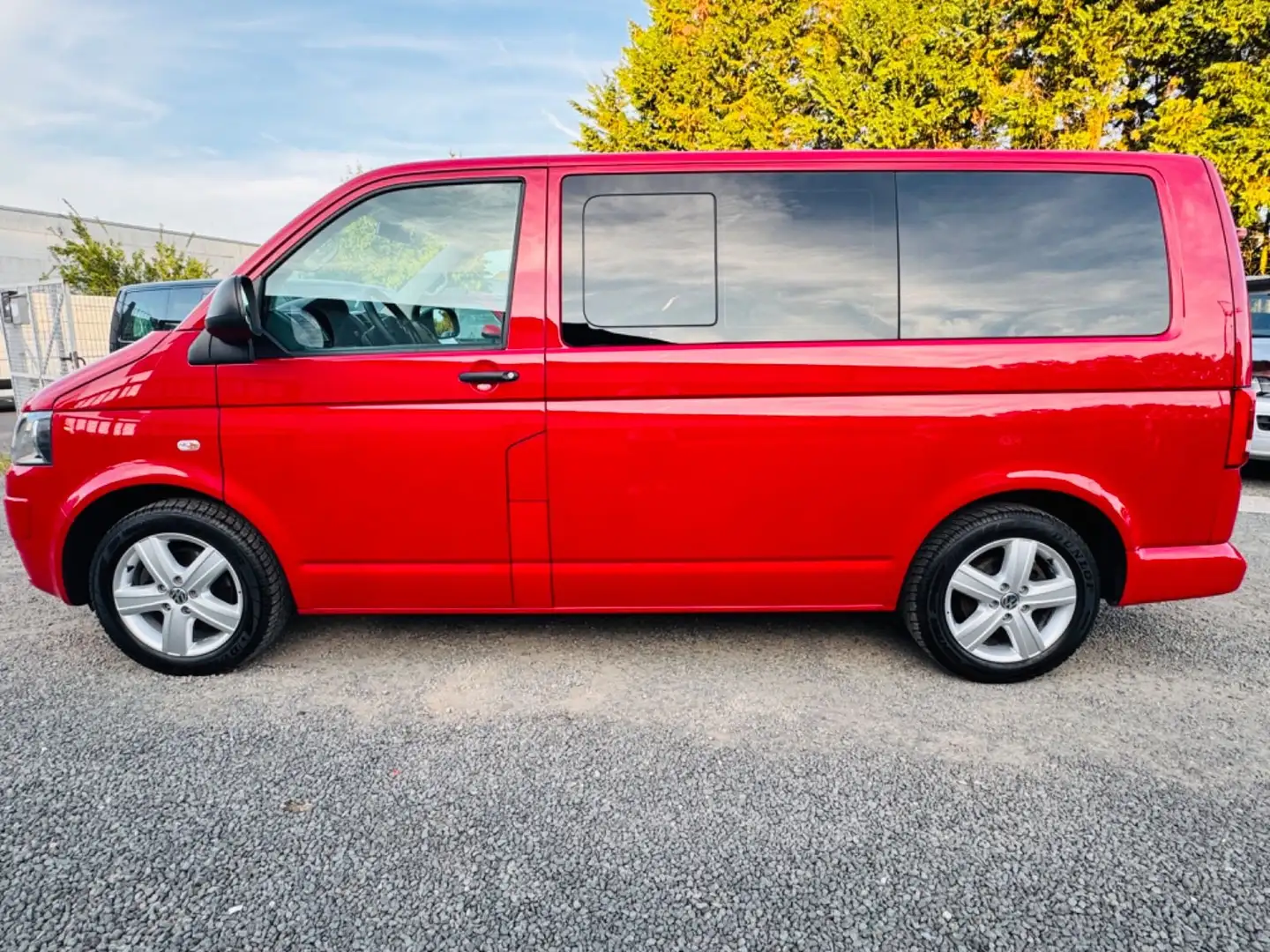 Volkswagen T5 Multivan /DSG/AHK/Fahrradträger/SHZ/Scheckheft Rouge - 2
