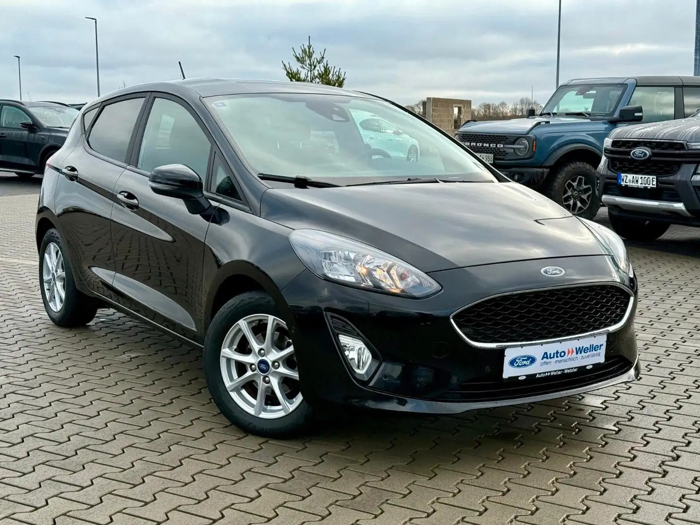 Ford Fiesta Cool & Connect 1.0 EcoBoost Winter-Paket Schwarz - 2