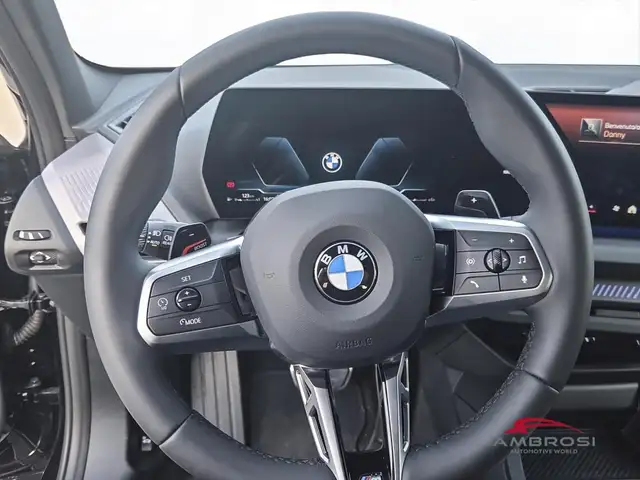 BMW 1 Series view 9