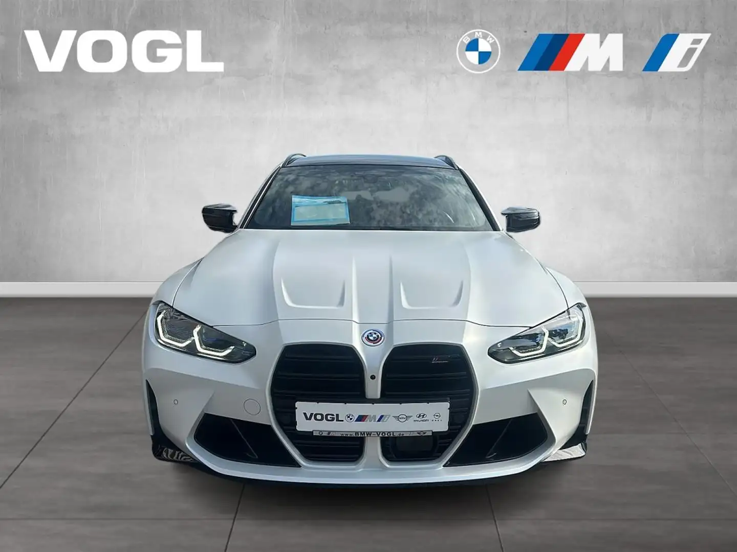 BMW M3 Competition Touring mit M xDrive Lenkradhzg. Weiß - 2