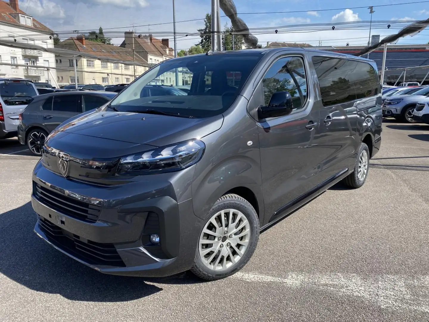 Peugeot Traveller (2) XL 2.0 BLUEHDI 180 EAT8 BUSINESS 8PL / PACK CO Gris - 1