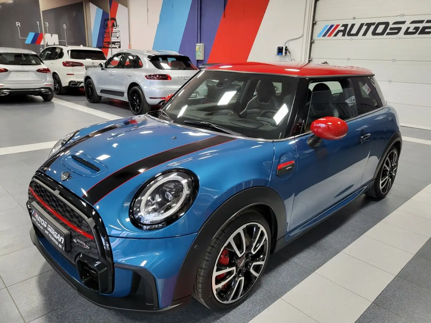MINI John Cooper Works Azul - 1