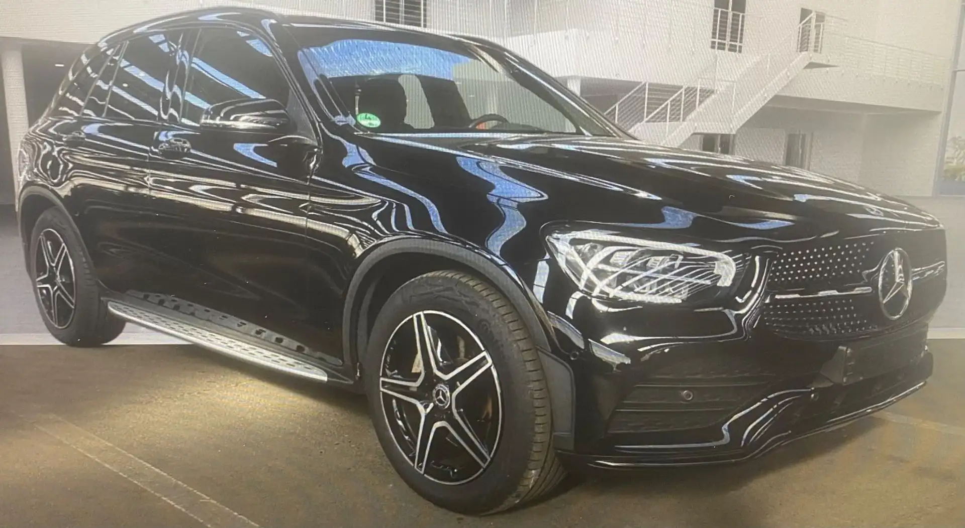 Mercedes-Benz GLC 220 d 4Matic AMG 1.Hand Kamera Navi LED AHK Schwarz - 1
