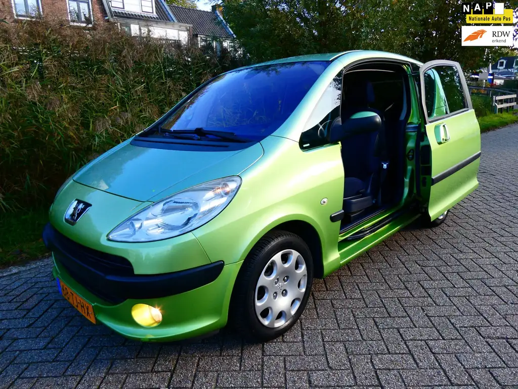 Peugeot 1007 2006 из Европы — купить под ключ
