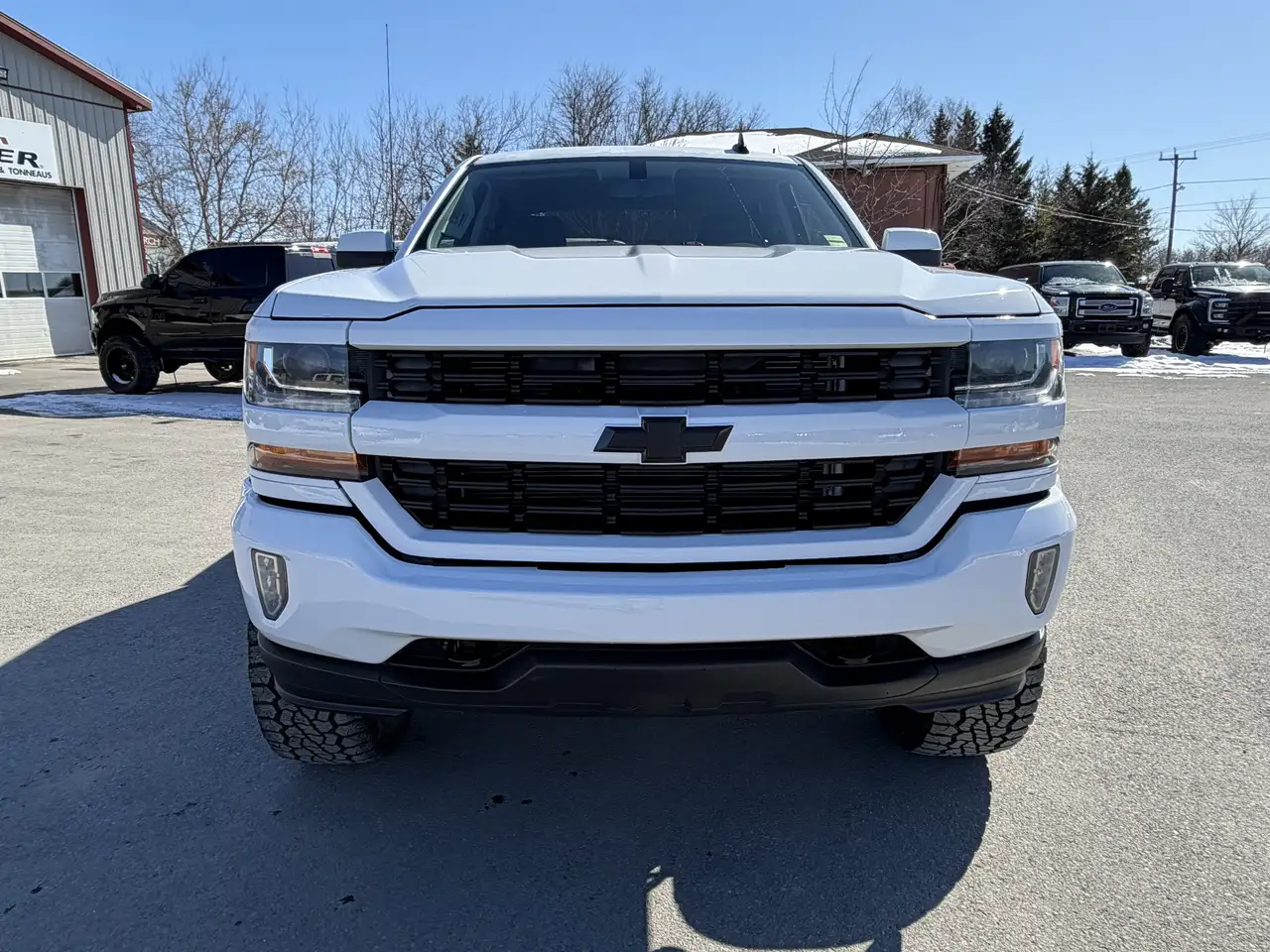Chevrolet Silverado 1500 снимка Chevrolet Silverado 1500