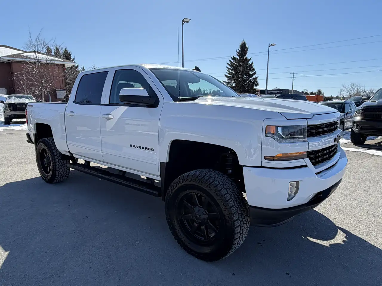 Chevrolet Silverado 1500 снимка Chevrolet Silverado 1500