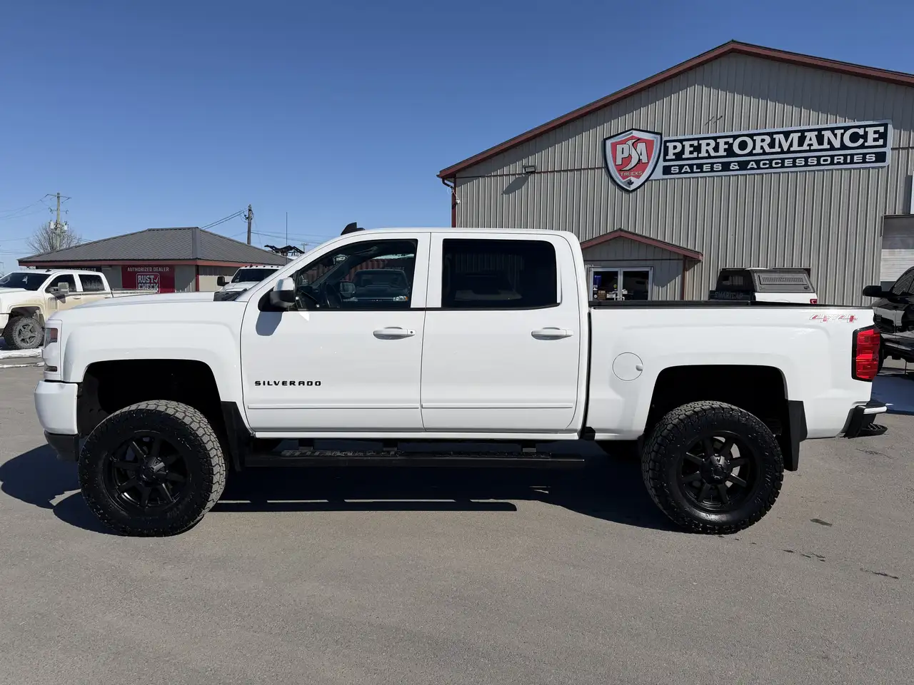 Chevrolet Silverado 1500 снимка Chevrolet Silverado 1500