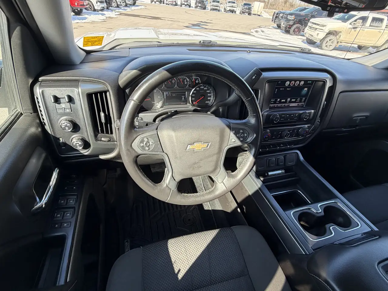 Chevrolet Silverado 1500 снимка Chevrolet Silverado 1500