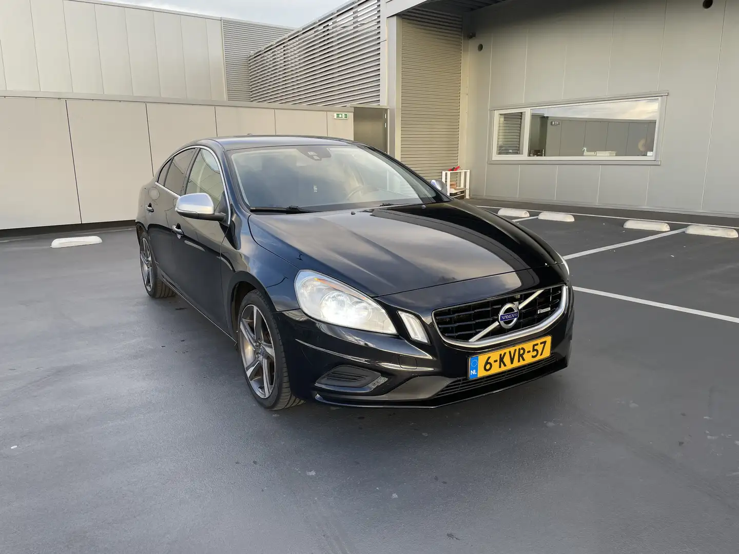 Volvo S60 T3 R-Design 2013 zwart Zwart - 1