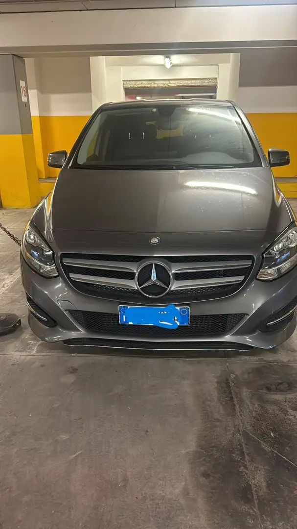 Mercedes-Benz B 220 business cambio manuale Grigio - 1