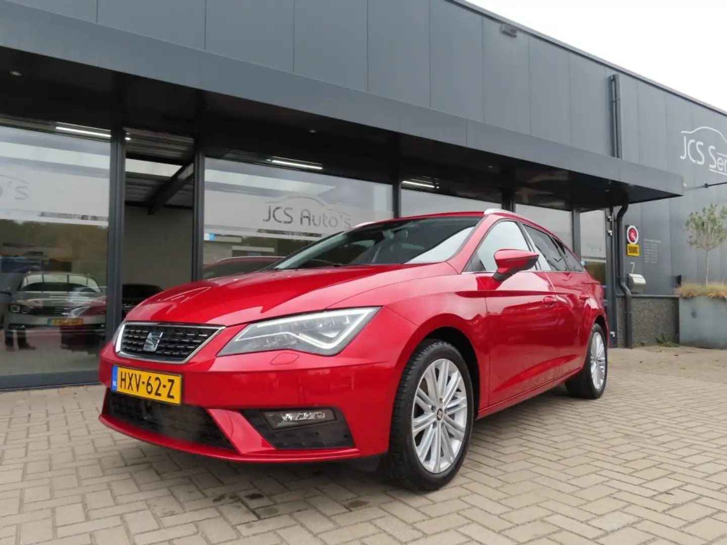 SEAT Leon 1.5 TSI FR Business Intense Led Navi Keyless 2019 Rood - 1