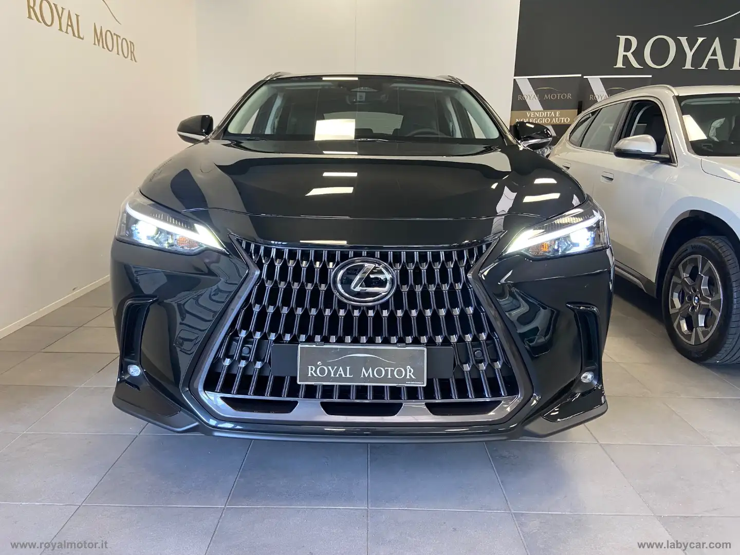 Lexus NX 350h 350 Hybrid 4WD Premium + OCCASIONE ROYAL MOTOR DI Nero - 2