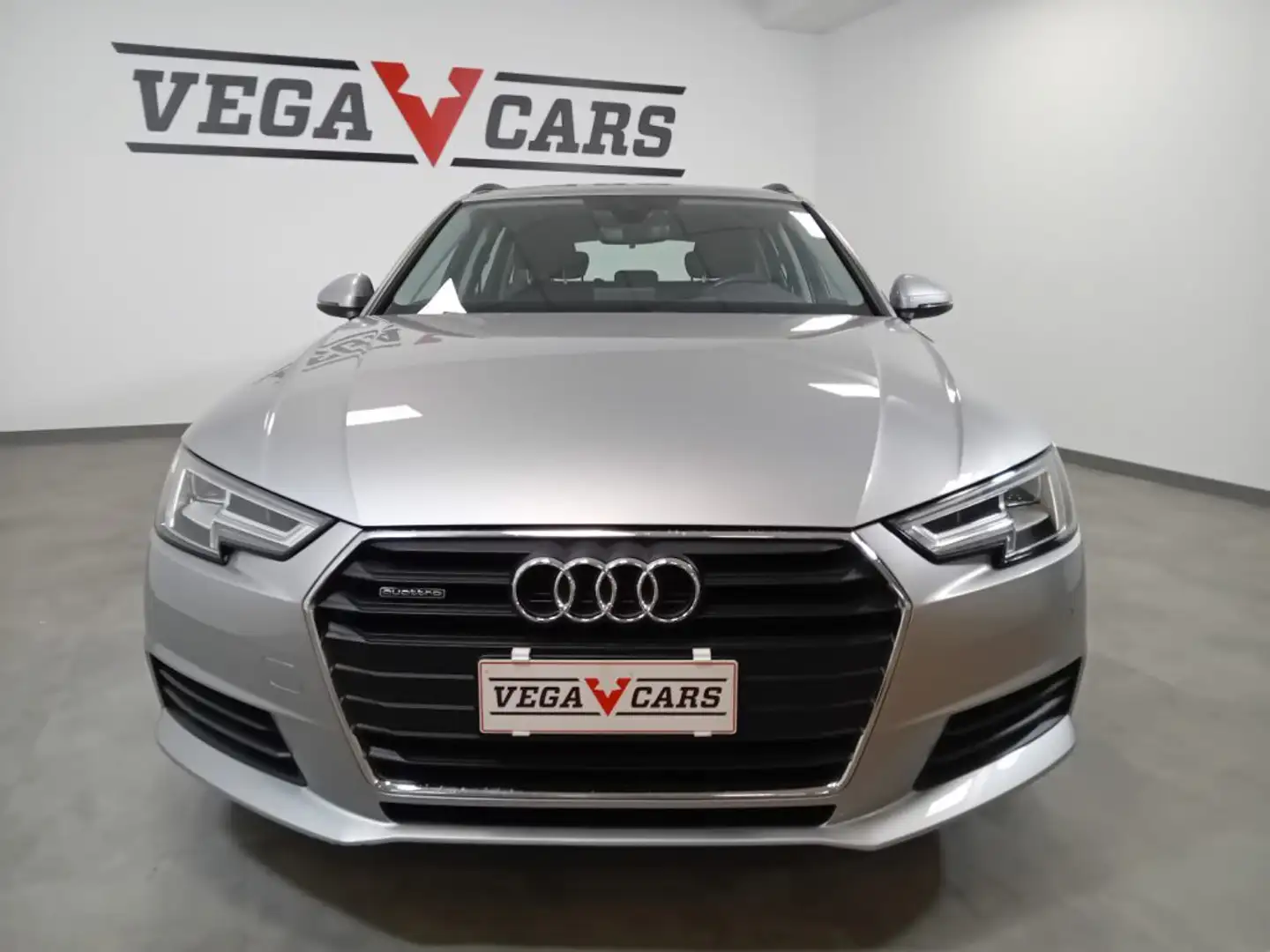 Audi A4 Avant 40 TDI quattro S tronic Bus.Sport PROMO Grigio - 2