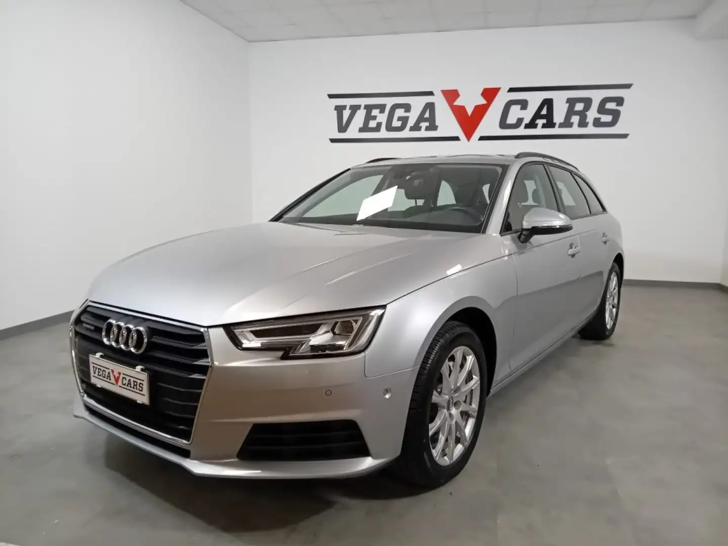 Audi A4 Avant 40 TDI quattro S tronic Bus.Sport PROMO Grigio - 1
