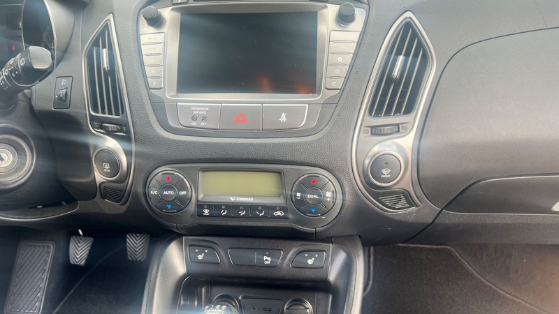 Hyundai iX35 Style/SHZ/PDC/Klima/USB/Xenon/ANHK — photo 8