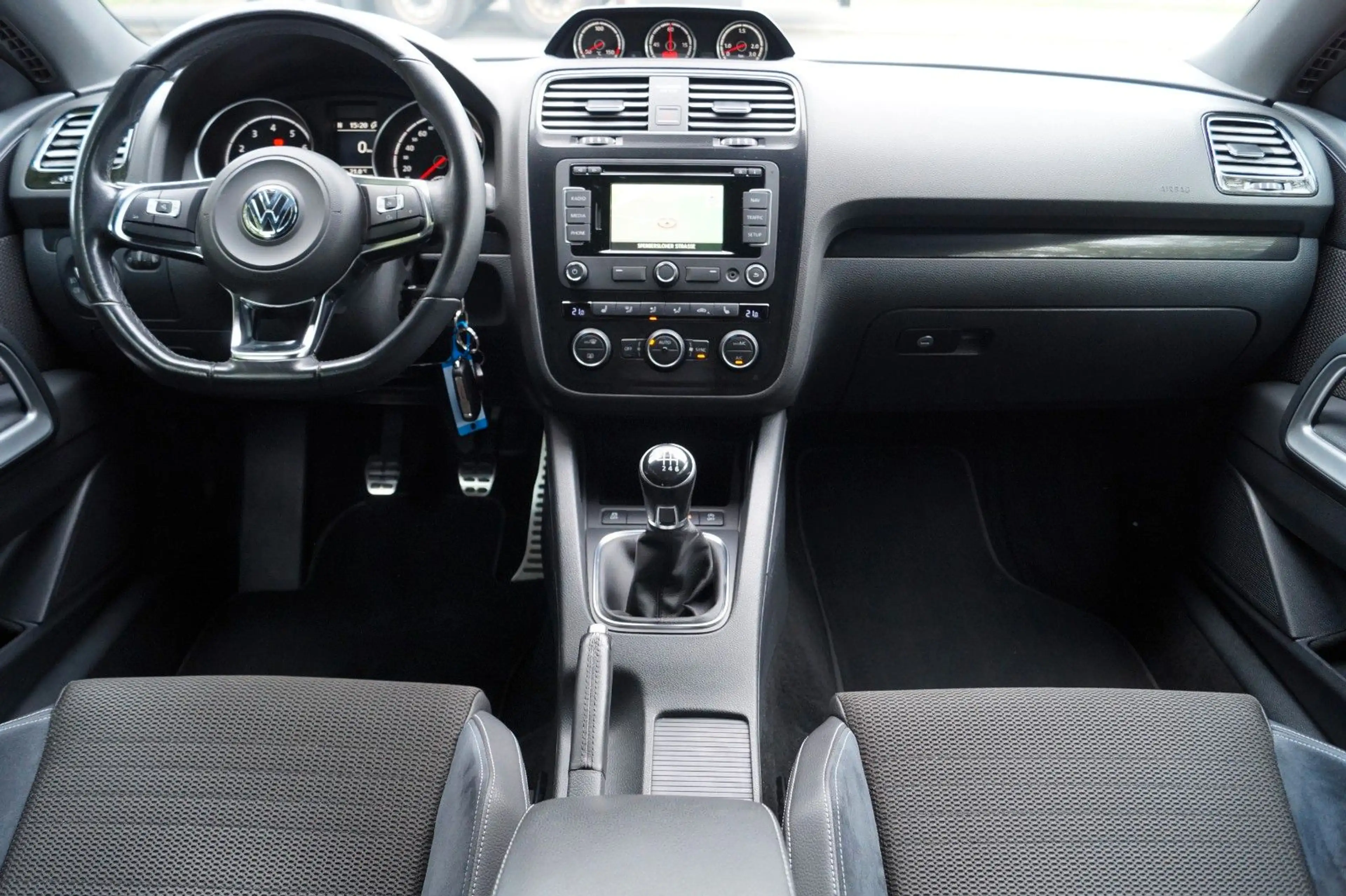 Volkswagen Scirocco Basis BMT/Start-Stop/ Euro 6/ SHZ/ PDC — photo 13