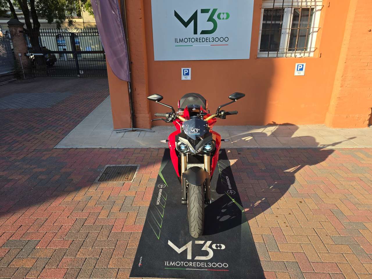 Energica Eva Ribelle