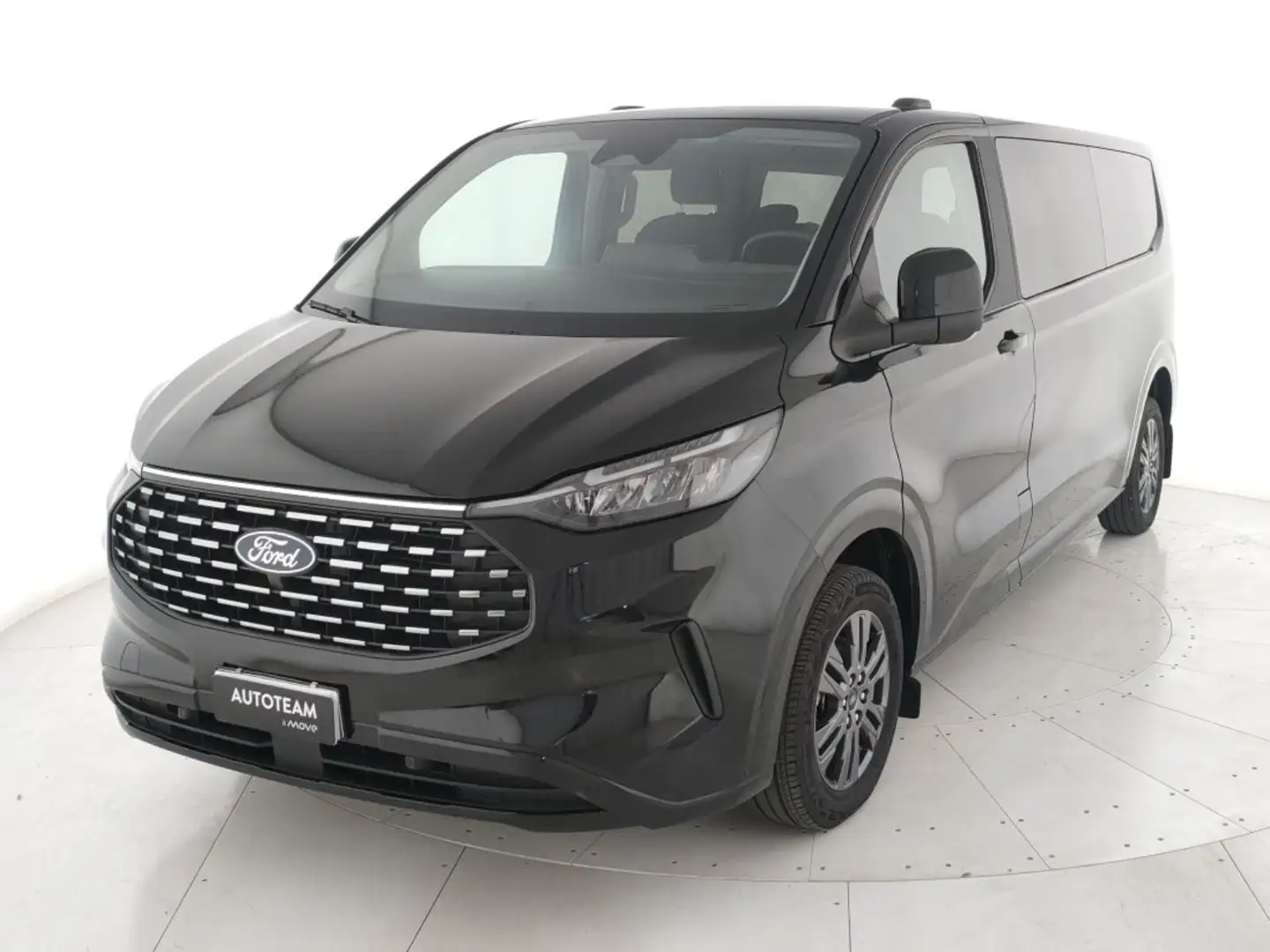 Ford Tourneo Custom V710 320 2.0 ecoblue 136cv Titanium L2H1 A8 Nero - 1
