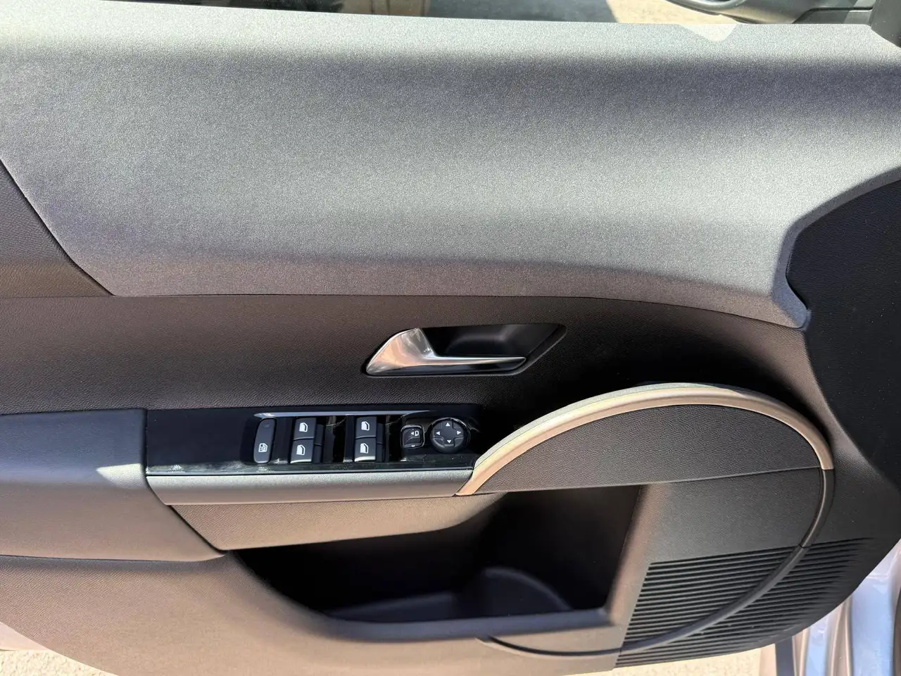 Lancia Ypsilon 2025 — фото 8