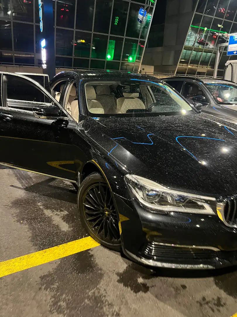 BMW 730 730Ld xDrive Negru - 1