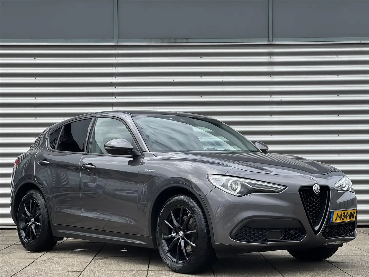 Alfa Romeo Stelvio 2.0 GME 200pk Automaat AWD Super I DAB I Carplay I Grau - 2