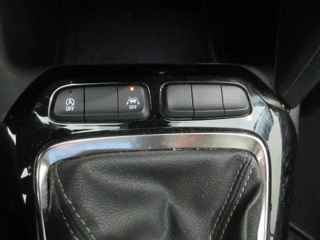 Opel Corsa view 12