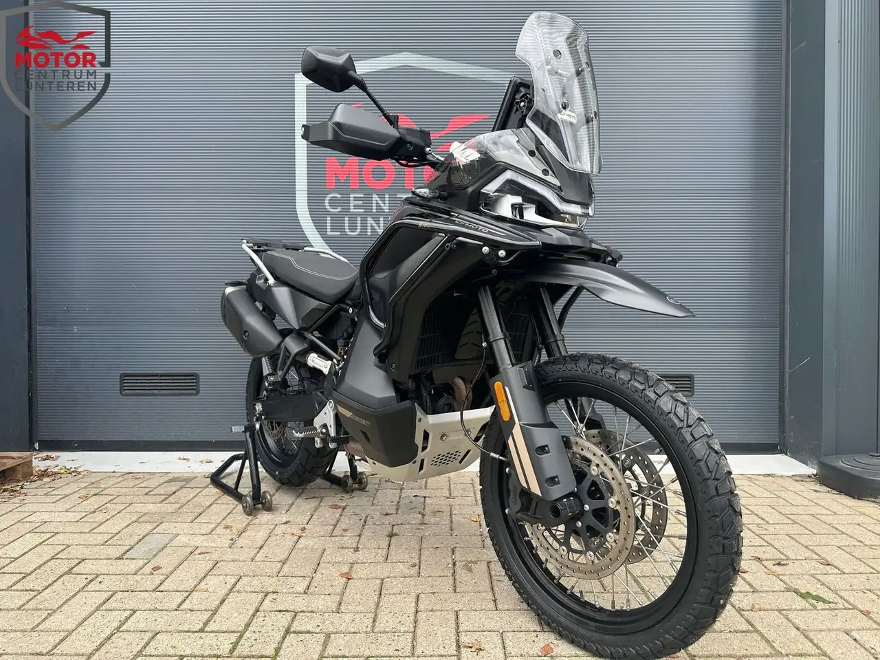 Cfmoto 800 MT