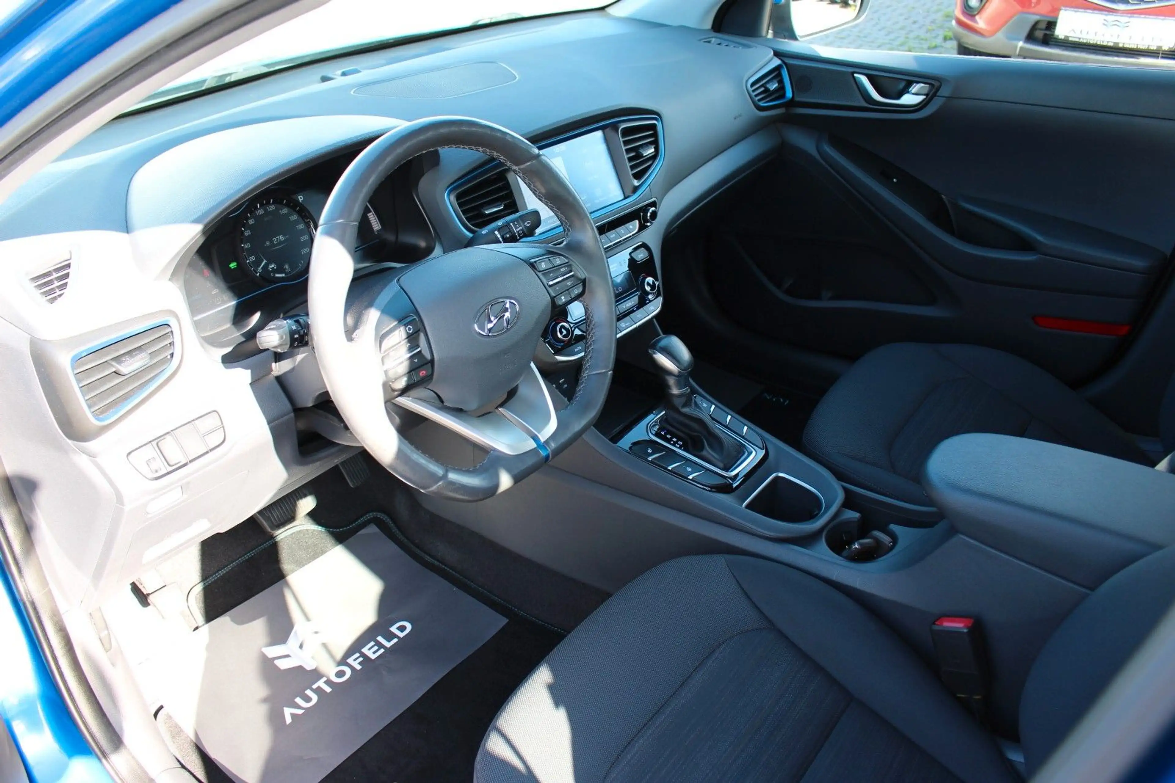 Hyundai IONIQ 1.6l GDi HYBRID/VOLL SHEFT/LED/NAVI/SHZ/ — photo 9