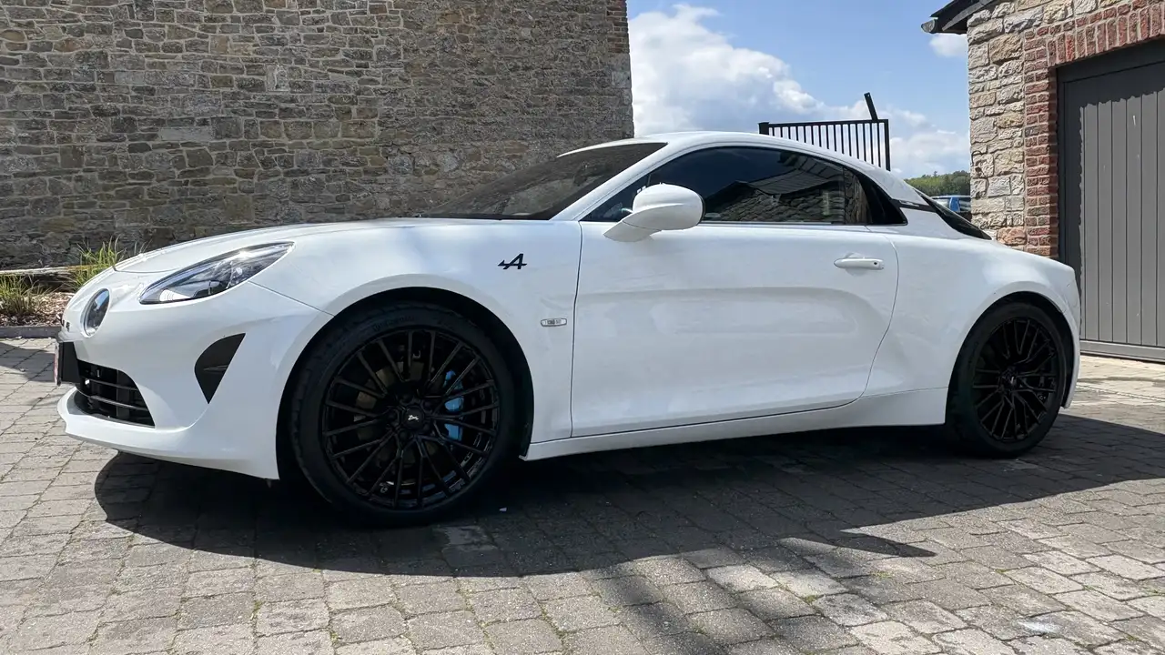 Alpine A110