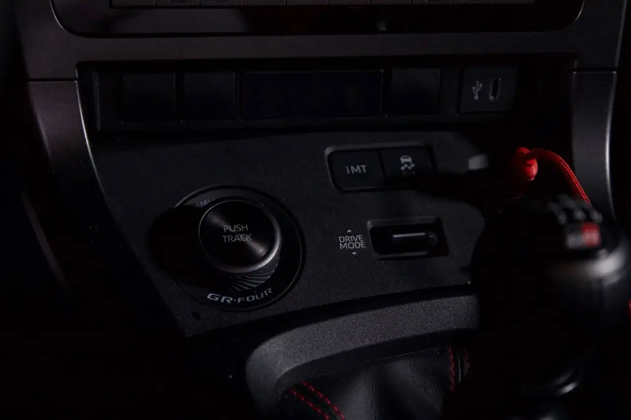 Toyota Yaris Yaris GR — photo 32