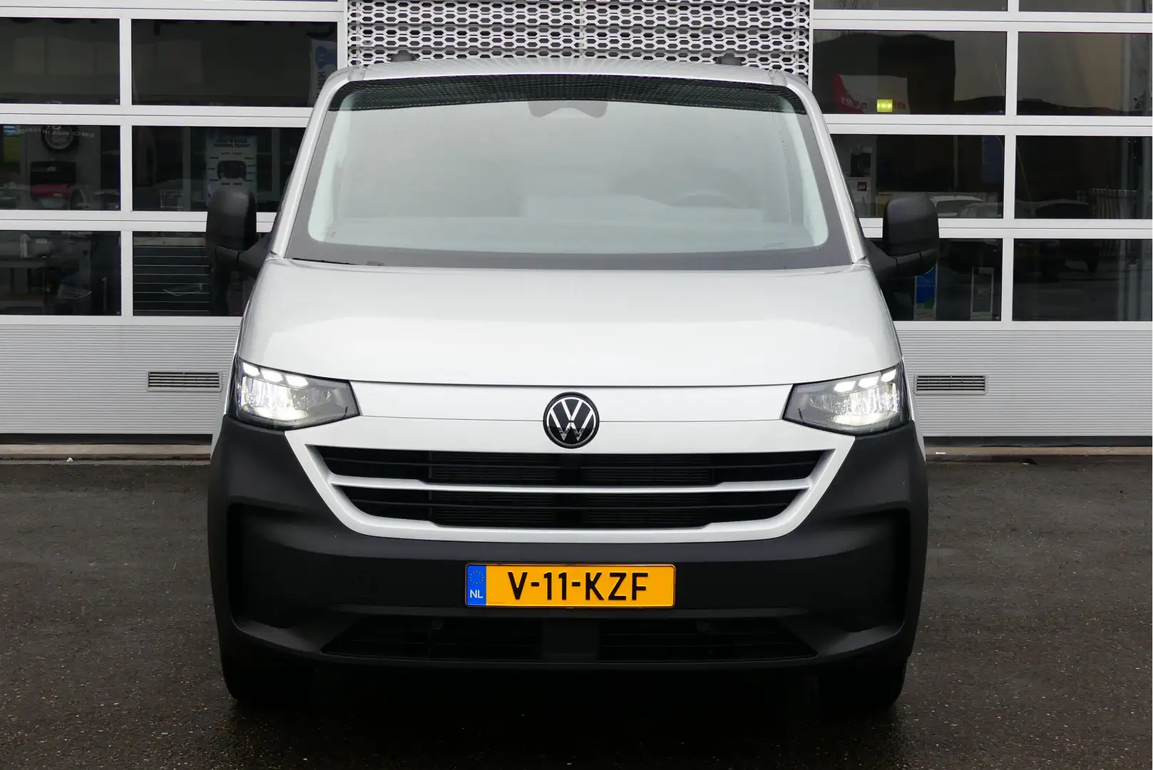Volkswagen Transporter 2024 | PanAmericana | Automaat 150 pk | Trekhaak | Szürke - 2