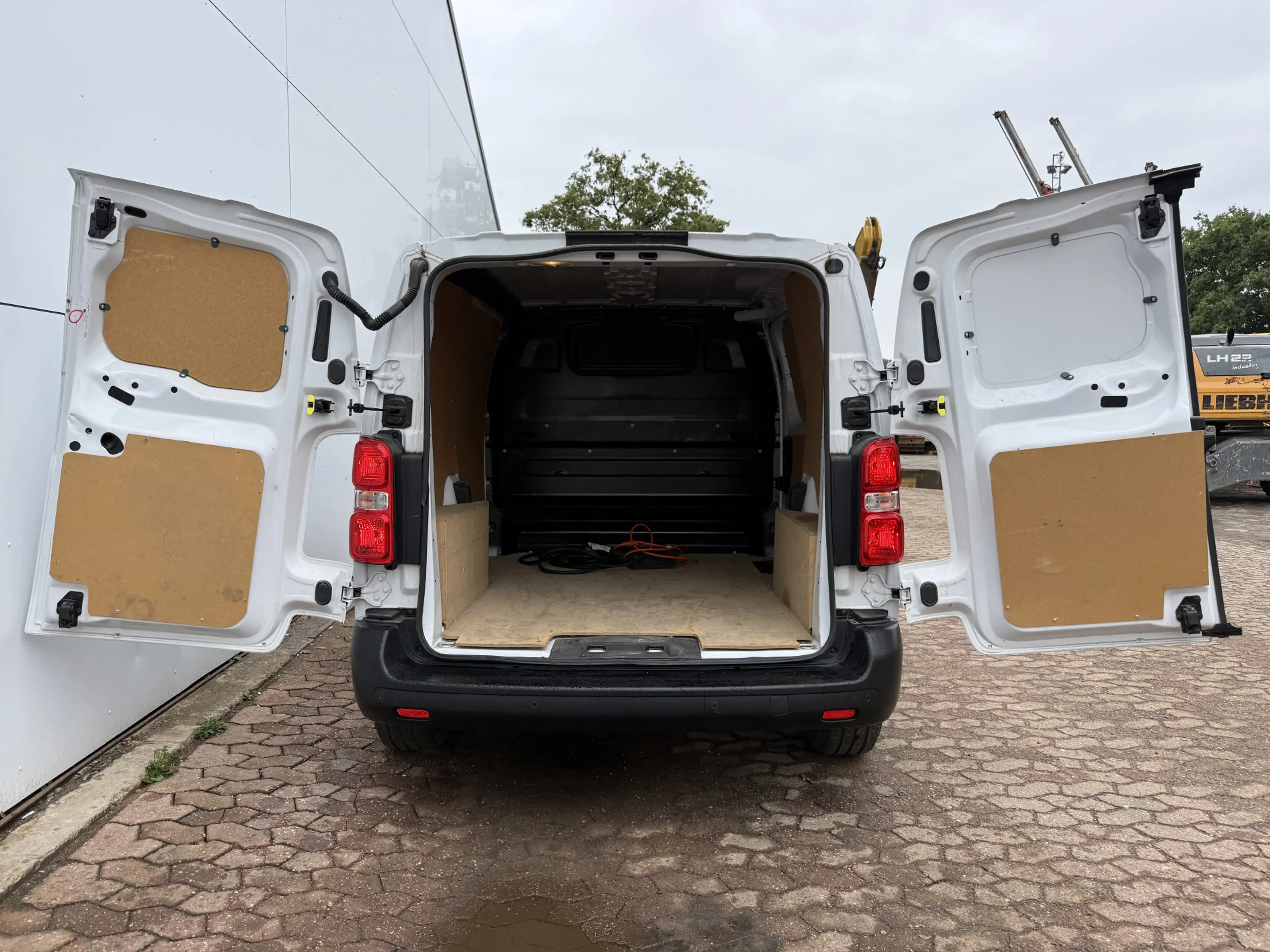 Fiat Scudo e-Scudo 50 kWh 136PK Elektrisch! L1 223km WLTP 94, — photo 12