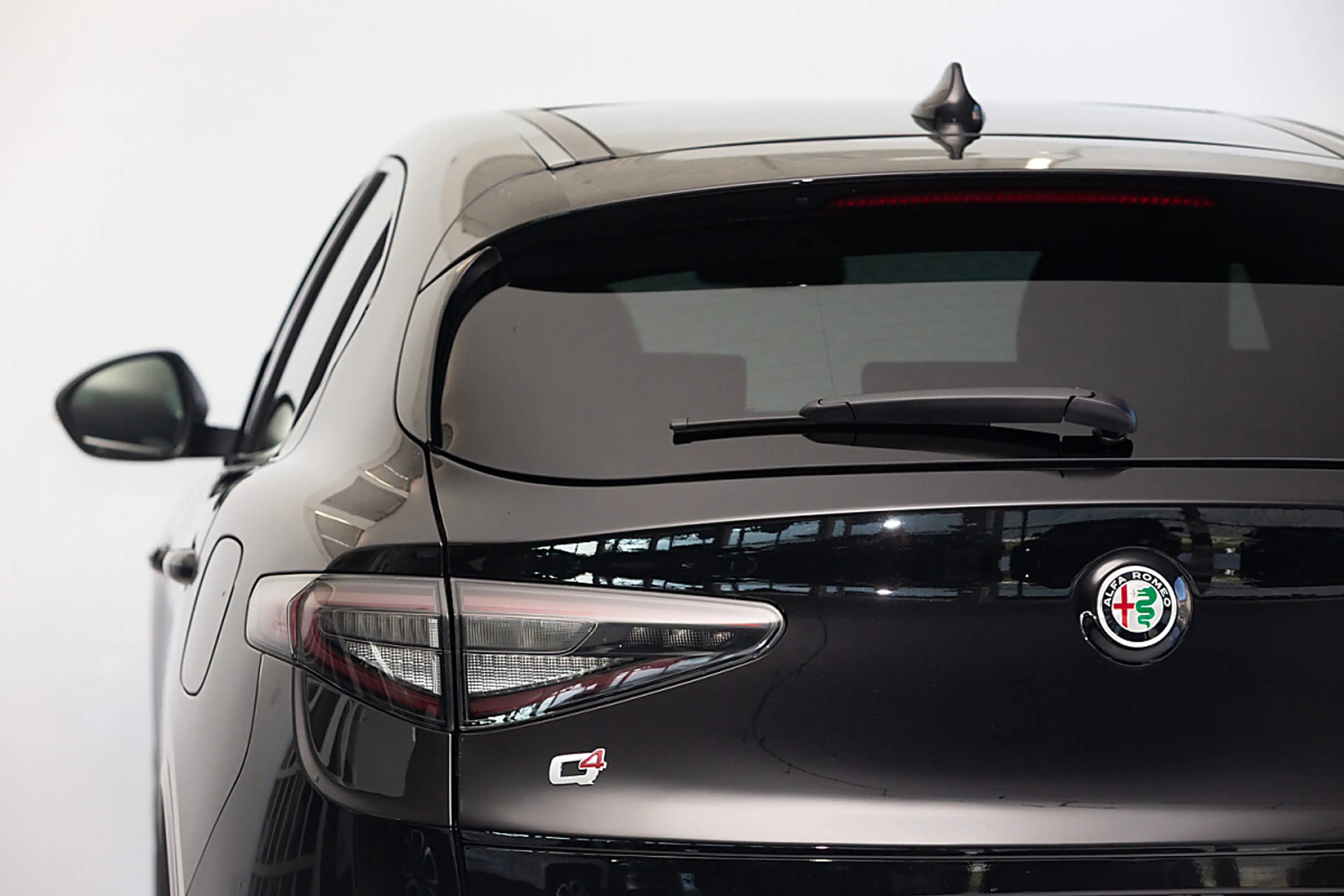 Alfa Romeo Stelvio 2.2 JTDM Veloce Q4 (EURO 6e) — photo 3