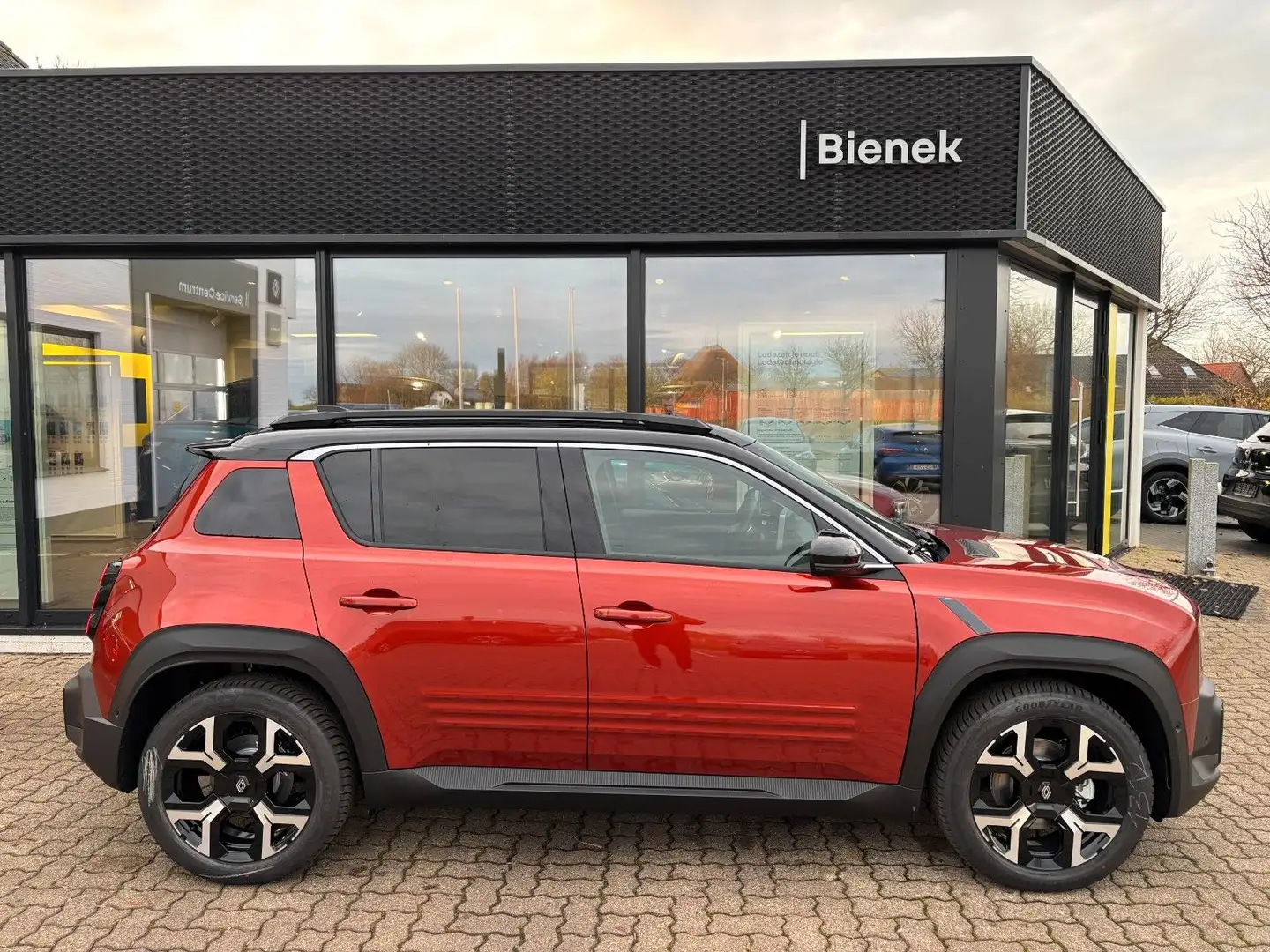 Renault R 4 E-Tech elektrisch Techno 150 Comfort Range Marrón - 1