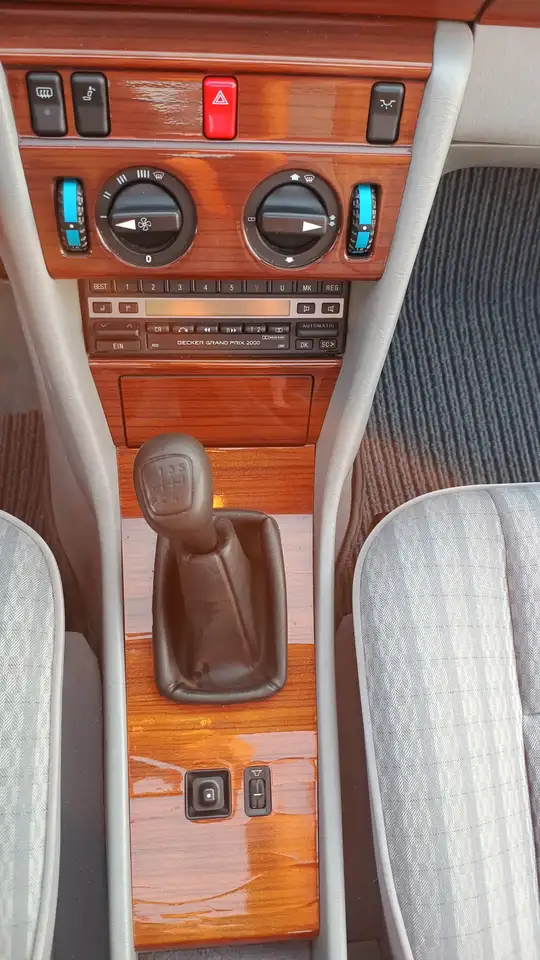 Mercedes-Benz 300 W124, foto 12