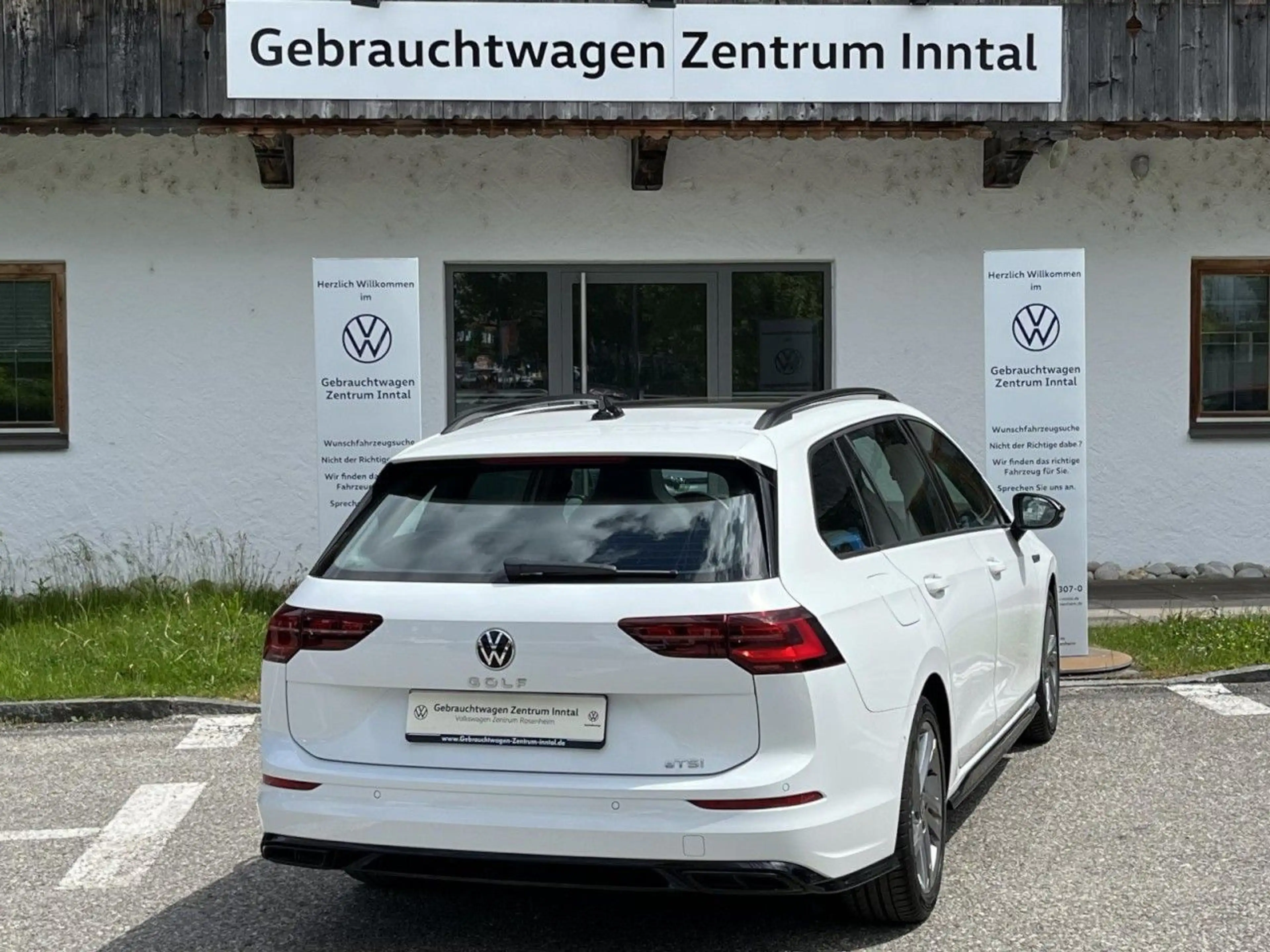 Volkswagen Golf Variant Golf VIII Variant 1,5 eTSI DSG R-Line (BlackStyl — photo 5