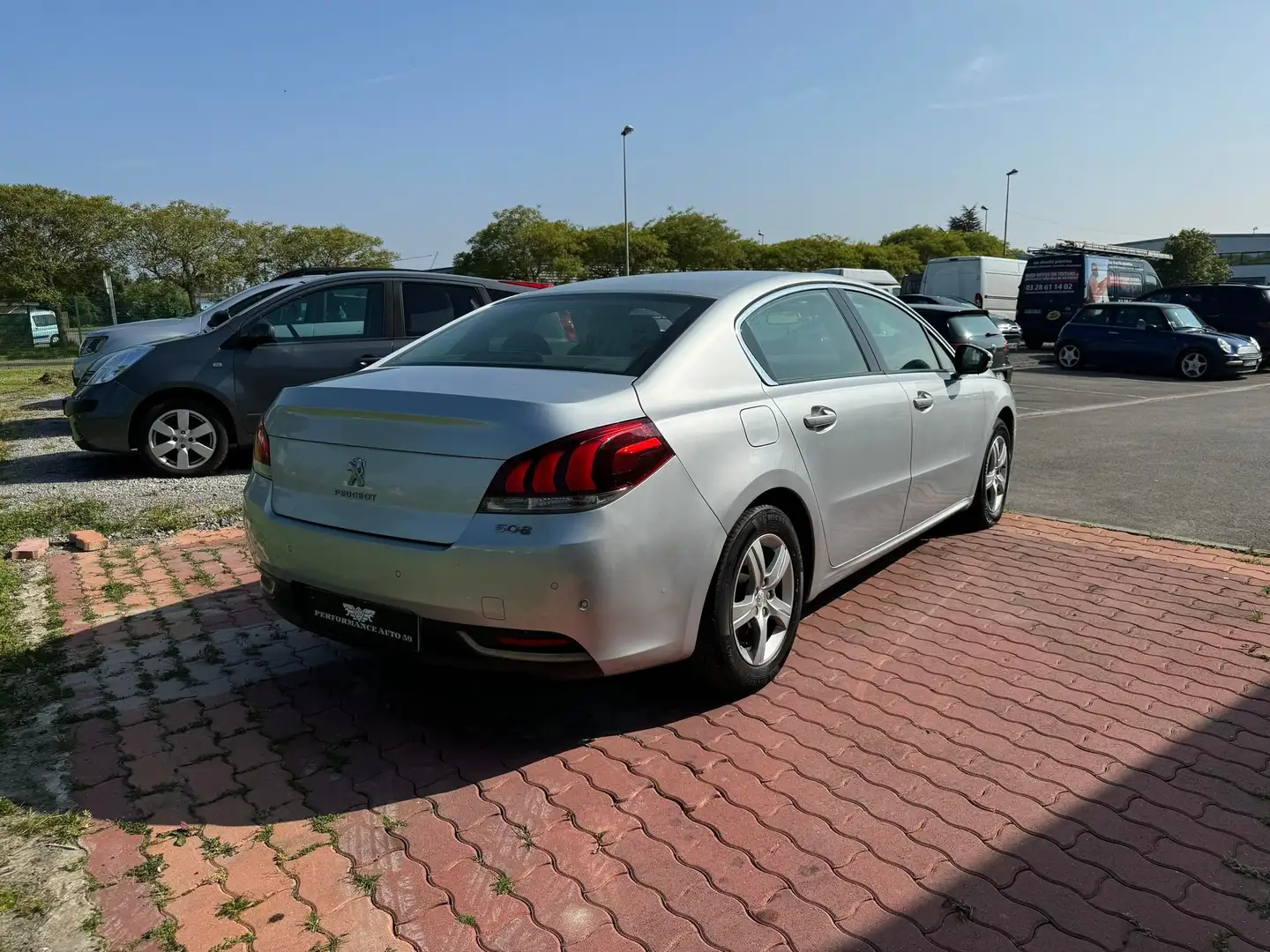 Peugeot 508 1.6 e-HDi 115ch Style Gris - 2