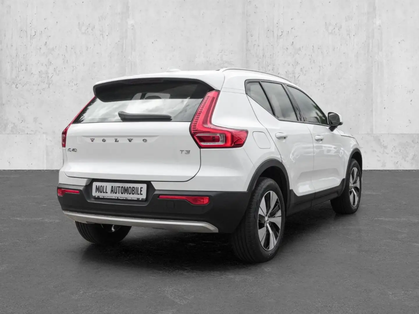 Volvo XC40 Momentum Pro 2WD T3 EU6d El. Panodach Navi Digital White - 2