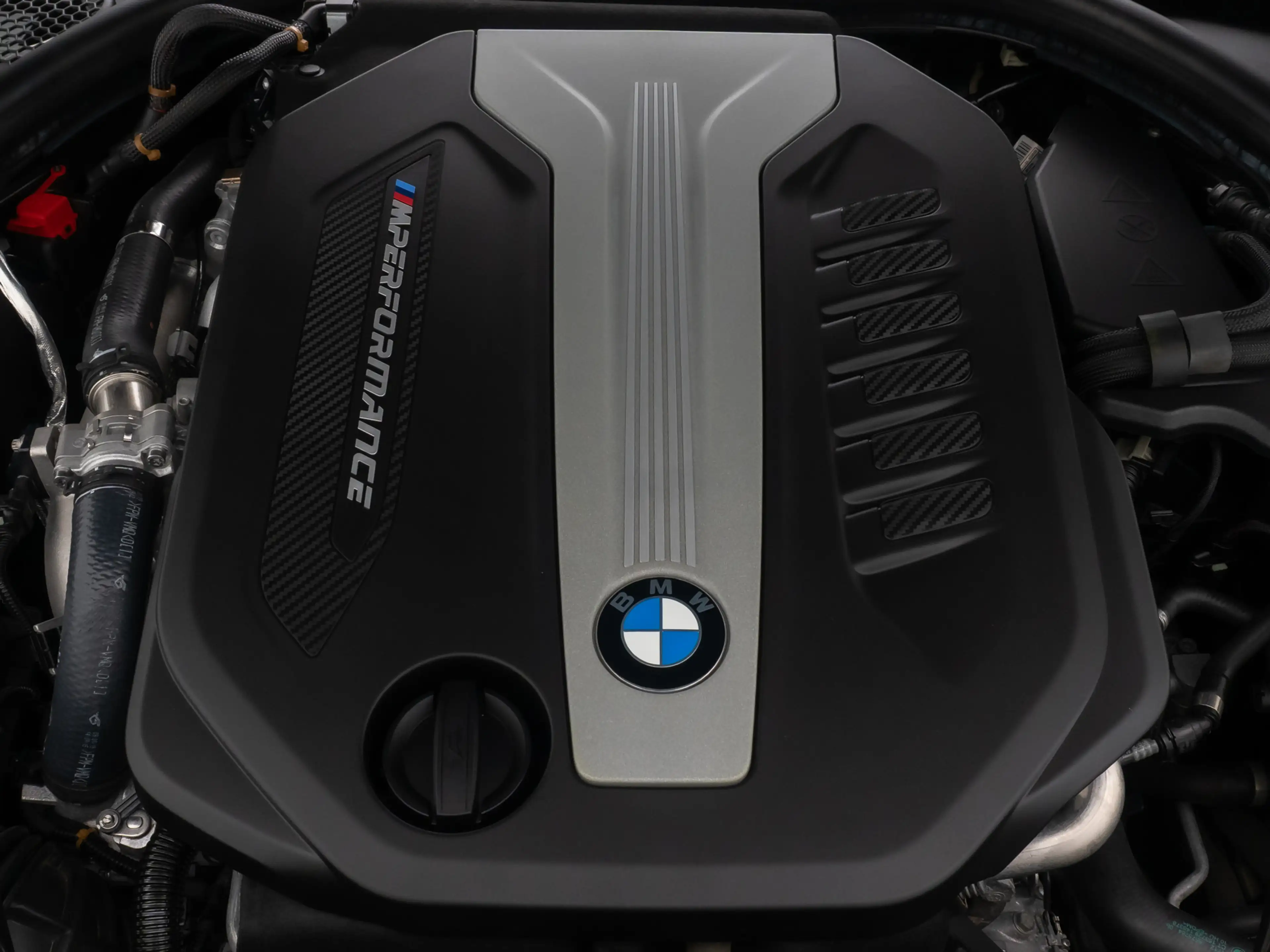 BMW 750 M Sport 360° Massage FondEnt Laser Voll — photo 14